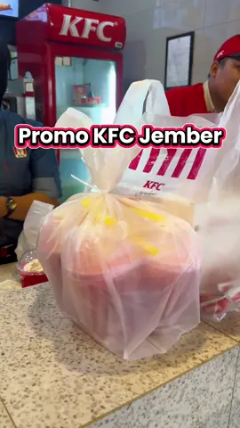 Promo KFC Jember, hanya 11ribu sudah bisa makan puas lengkap dengan minum gaesss.. #fyp #fypシ #kfc #promokfc #kfcjember 