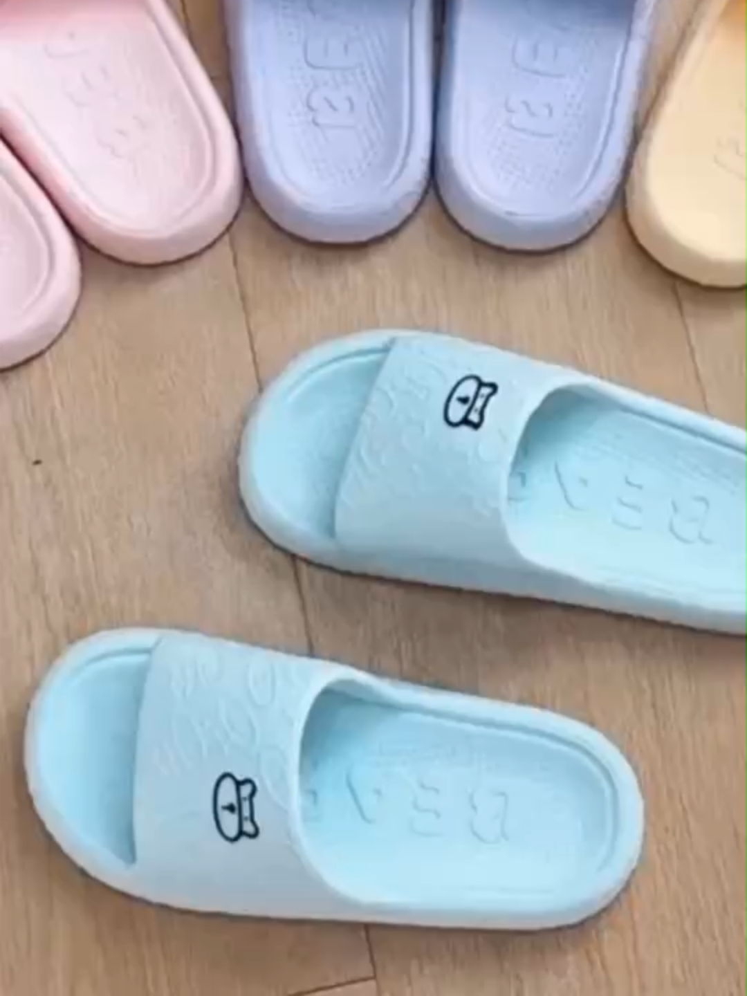 พร้อมส่ง รองเท้าแตะ40-44 แฟชั่น เพิ่ม1เบอร์ รองเท้านุ่ม ใสได้ทั้งผู้ชาย ผู้หญิง #ดูดี