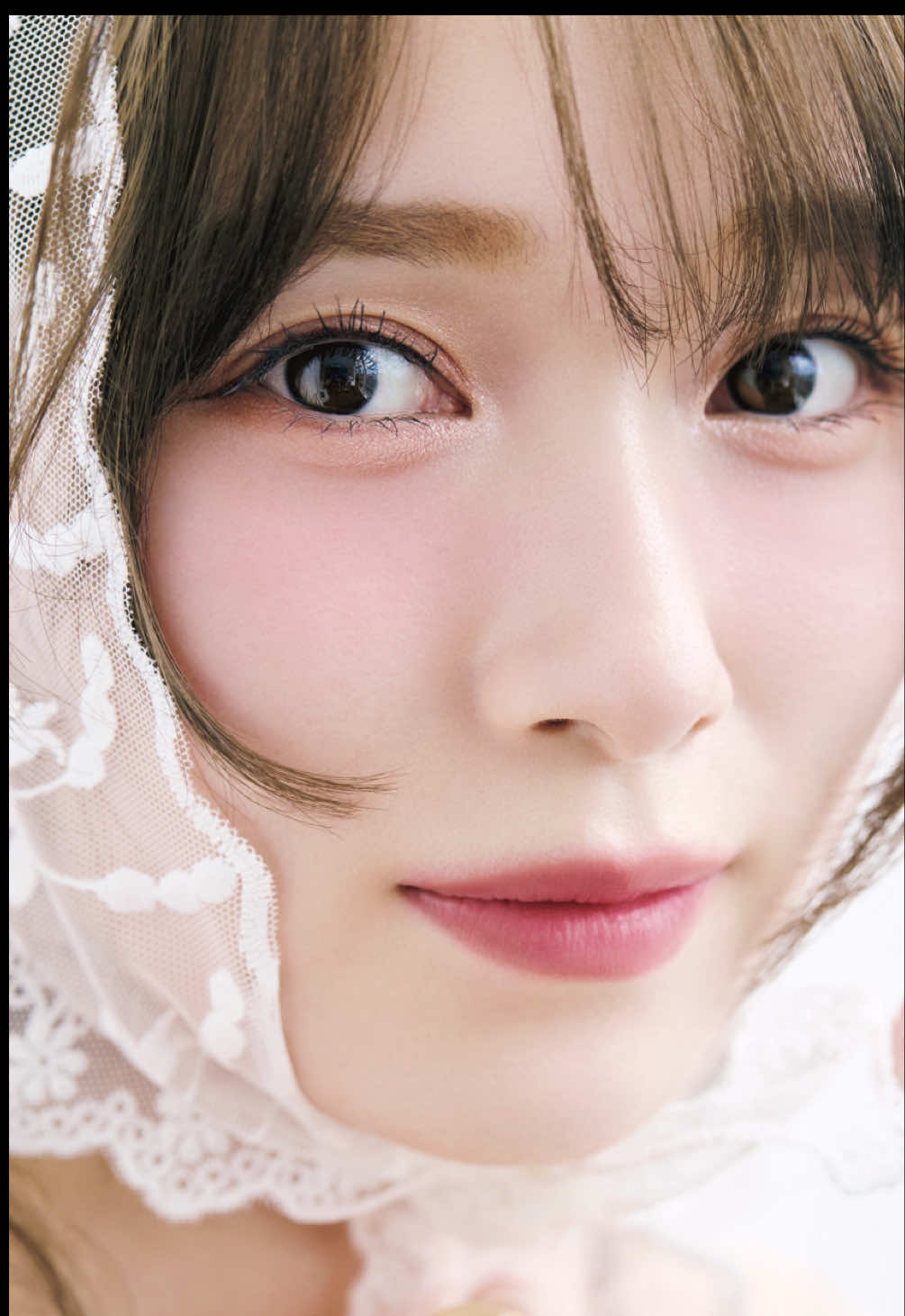 ＼本日発売🔔／ マキア10月号では、守屋麗奈さん（櫻坂46）を大特集🐰💞   なんと16ページにわたって、最新の