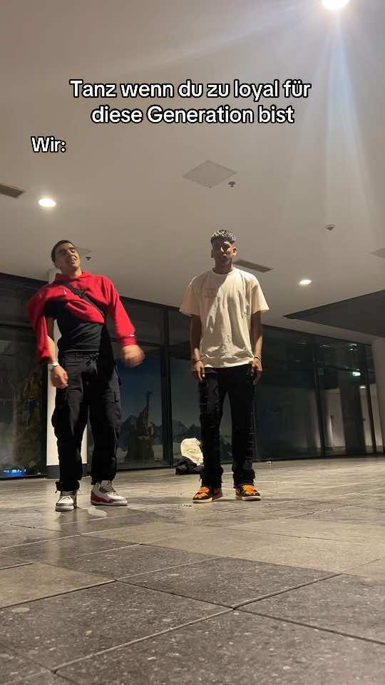 So nämlich!!🧙🏾‍♂️ @Atchi.16 #fyp #entwürfeleeren #jermaine #loyal #tanzen 