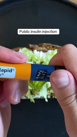 At times it was uncomfortable to inject insulin publicly. Many factors can make a difference. The case is one of them. Organised, stylish & robust. It does not scream „diabetes bag“ #diabetes #t1d #diabetessupplies #diabetic #t2d 