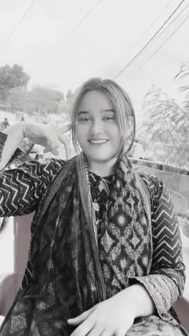 Mout khy disii b khilya ahiyu💔🙃🐥@R #larkana #pakistan #viralvedio #foryou #reemavoicepoetry @Cashif 
