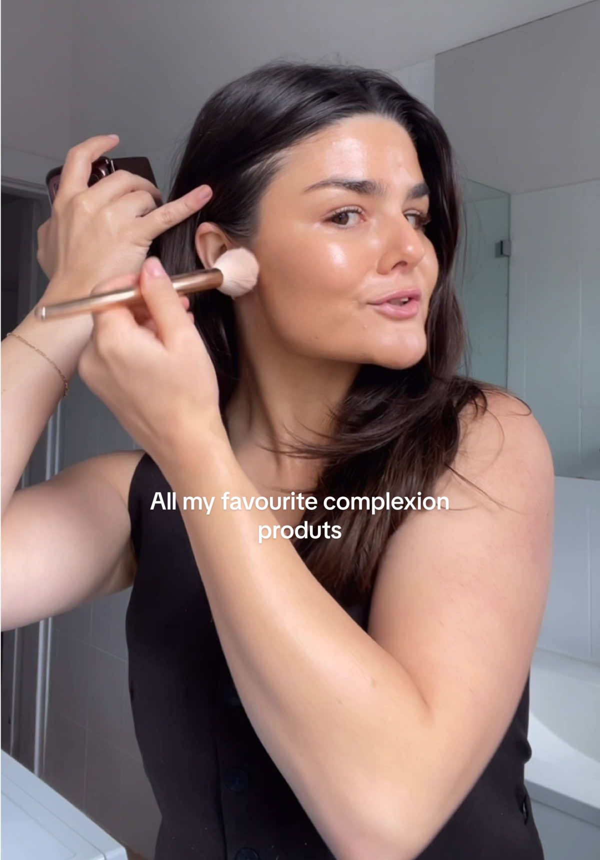 Sun-kissed and glowy makeup tutorial using my favourite complexion products ✨ @LÈBASE @Armani beauty @Kosas @hourglass #baseroutine #glowymakeup #makeuptutorial #glowingskin #lebase 