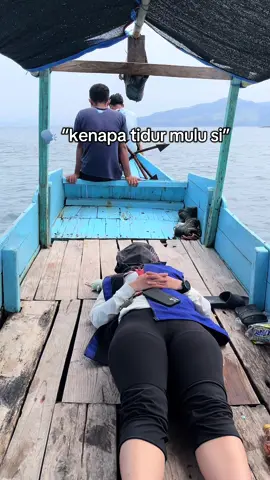 gausah diajakin main lg dilaut anjir, dikit2 muntah 😭🙏🏽