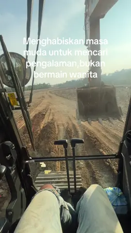 #padahariini #foryou #storytambang #pomalaa #exsavator 