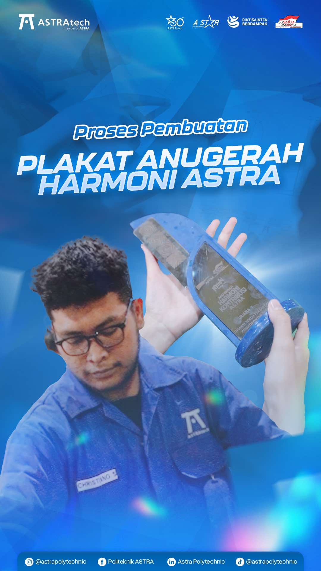 ASTRAtech menghadirkan plakat Anugerah Harmoni Kontribusi Astra berbahan daur ulang tutup botol plastik, wujud nyata komitmen pada Astra Sustainability Aspiration dan Net Zero Emissions Scope 1 & 2 2050. Karena setiap penghargaan, juga bisa jadi penghargaan untuk bumi. 🌎 @satu_indonesia @astra_career #ESGinASTRAtech #ASTRAtechTowardsNZE #ASTRAtech #PoliteknikAstra #DiktisaintekBerdampak