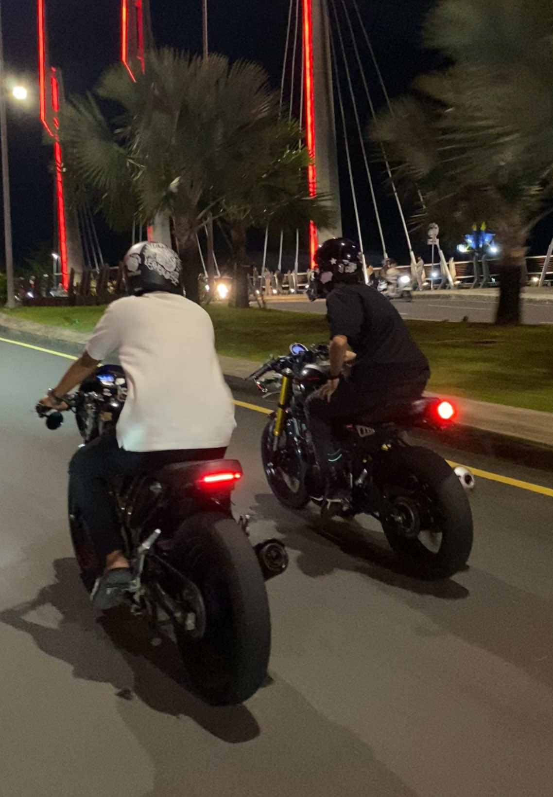 ajak beli telur gulung juga #caferacer #motorcustom #xsr155 #xyzabc 