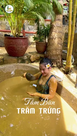 Tắm bùn vui lắm nha, vừa vui vừa khoẻ 🌿🌿. Một ngày ngập tràn bùn, ngập tiếng cười tại khu du lịch Trăm Trứng. Cùng đến đây thả mình vào lớp bùn mịn màng ấm áp của Trăm Trứng nhé cả nhà 🌹🥰. #KhuDuLichTramTrung #100Eggthemepark #CheckInTramTrung #HeNayDiDau #DuLichNhaTrang                
