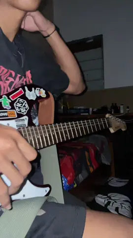#kenanganterindah #coversong #gitarcover #coverlagu #sologitar 