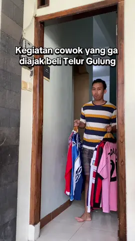 Nanti Kita Beli Jersey lagi ya #telurgulung #jersey #manchesterunited #persikkediri #kediri24jam 