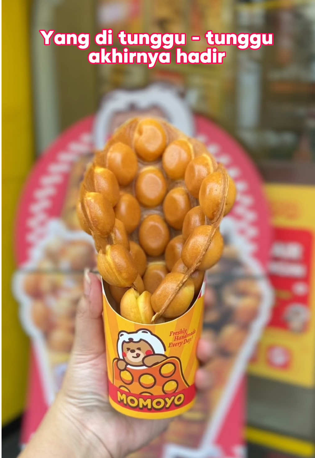 Egg Waffle udah pada nungguin akhirnya hadir ❤️✨ #momoyo #icecream #promoseruweekend #fyp #eggwaffle 