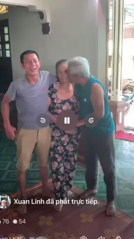 Không biết nói gì 