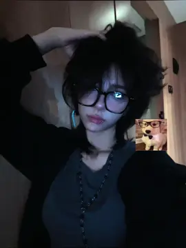 missing the short hair..