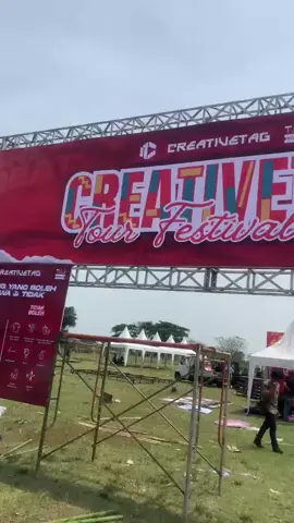 Persiapan konser NDX di Mojokerto  Creativetag Tour Festival