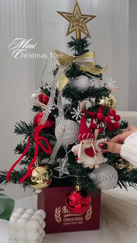 Amoy ber months na🎄, add to cart mo na to. Mini desktop Christmas tree, super cute❤️ #minichristmastree #christmastree #christmasdecor #desktopchristmastree #christmas 