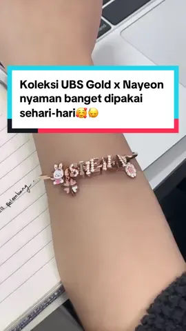 Karena ringan dan designnya yang simple jadi pas dipakai buat sehari-hari😍🙂‍↕️ #UBSGoldxNayeon #ubsgold #ubsgoldlifestyle #goldjewelry #fyp 