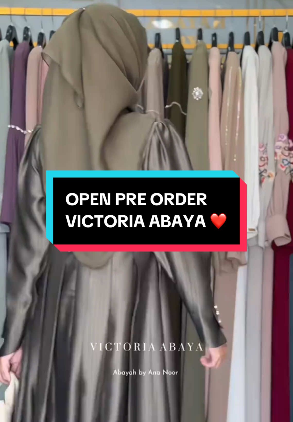 Open pre order victoria abaya . Material abaya wa lentino . Boleh request warna dan size ✨ Untuk order boleh klik link dekat bio saya ye 😉 #muslimahfashion #setumroh #setkhimar#niqabis 