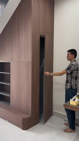 Trang trí tủ cầu thang kết hợp tủ kho #nội_thất_quảng_trị #nộithấtnhàđẹp #tủ_cầu_thang 