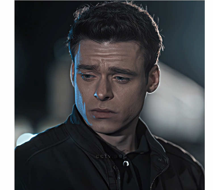 David protected her from being sniped with his body #bodyguard #movie #foryou #fyp #edit 