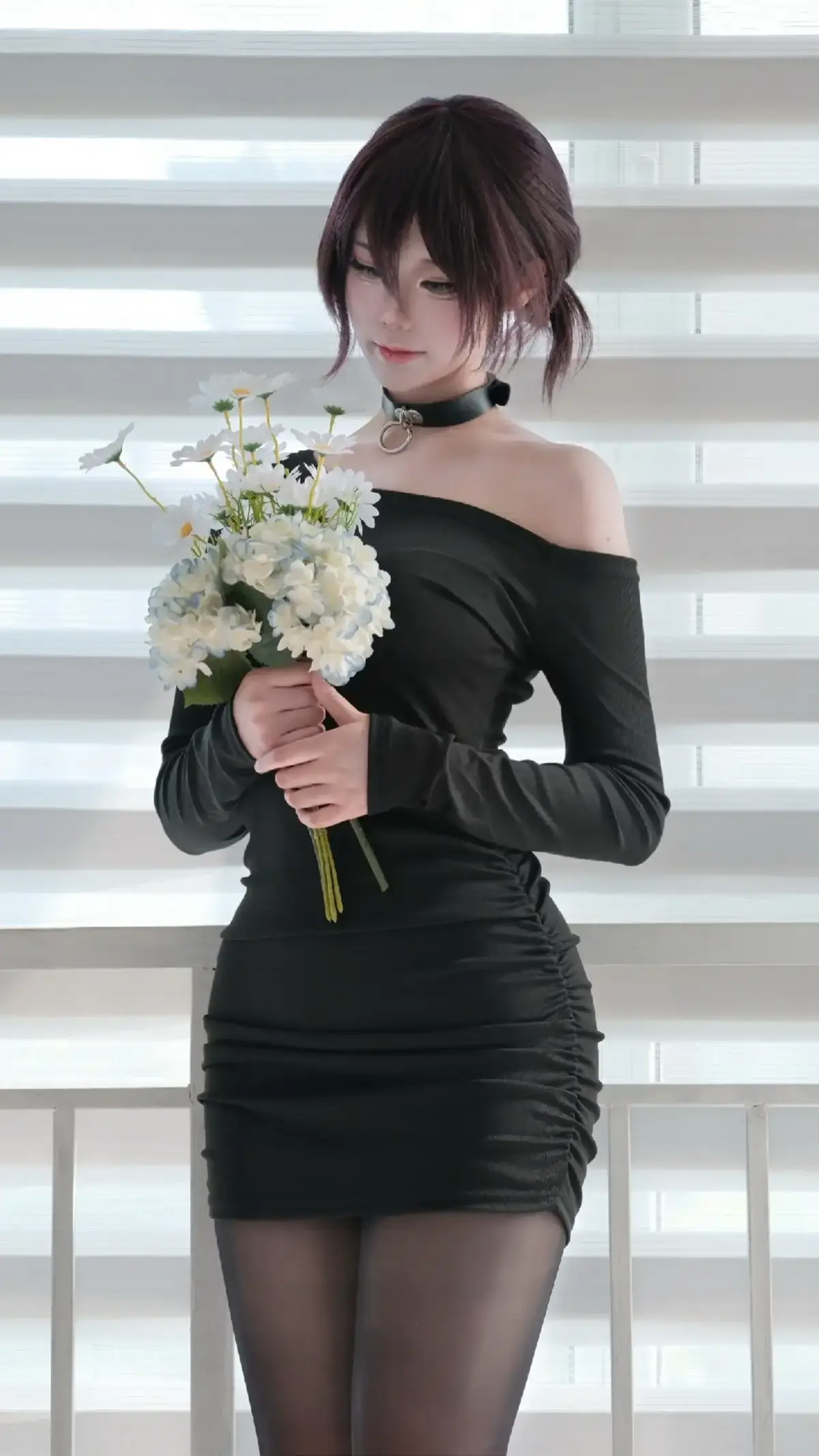 Let me become a thorn in your heart 🌸 cos兽米香香 #chainsawman #reze #cosplay 