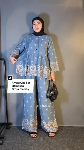 Cantik bngt motifnya , mana bahannya adem polll  #oneset #onesetmurah #onesetkekinian #onesetviral #grosirklamby 