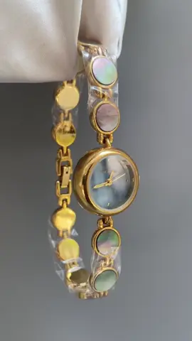 💕✨🌷⌚️#womenwatch #vintagewatch #luxurywatch #daintywatch #goldwatch #giftforher #giftforher #watchlover #foryou #fyp 