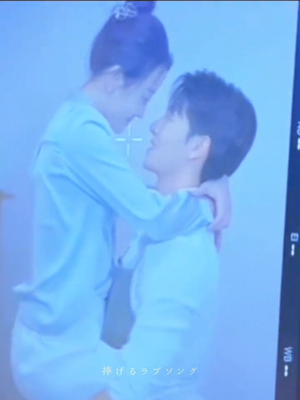 抱っこして見つめ合ってるのすごい好き💗何回も見ちゃう🥹曾辉くんが愛おしそうに見てる感じがキュンとするー💗最近のお二人はめちゃくちゃ綺麗🫶 #曾辉韩雨彤 #曾辉  #韩雨彤  #couple #capcut 