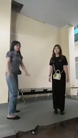 Lntrn ujng ini😭🤣