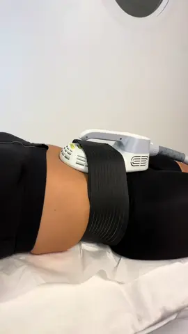 ✨ Résultats visibles en un minimum de temps 💪🔥 L’EMS Sculpt, c’est l’allié parfait pour sculpter et tonifier sans effort intense ! Qui est prêt·e à tester ? 😍  #pourtoi #ems #poissy #paris #78 