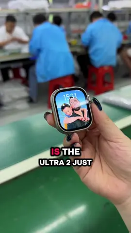 Holding a burger, still getting texts, calls, and even weather updates 🍔⌚ #titorial #fashion #watch #healthy #discounts #watch #foruoupage #2025 #fyp #free #Love #gift #discount #smartwatch 