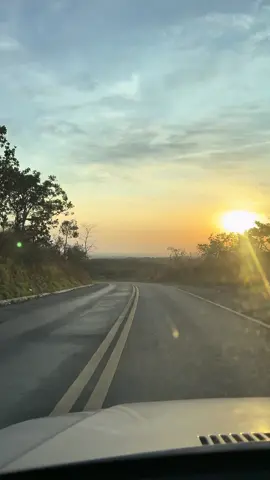 Bora cortando estradão no Goiás #zonarural_go #estrada #LIVEIncentiveProgram #GoLIVEGrowFast #PaidPartnership 