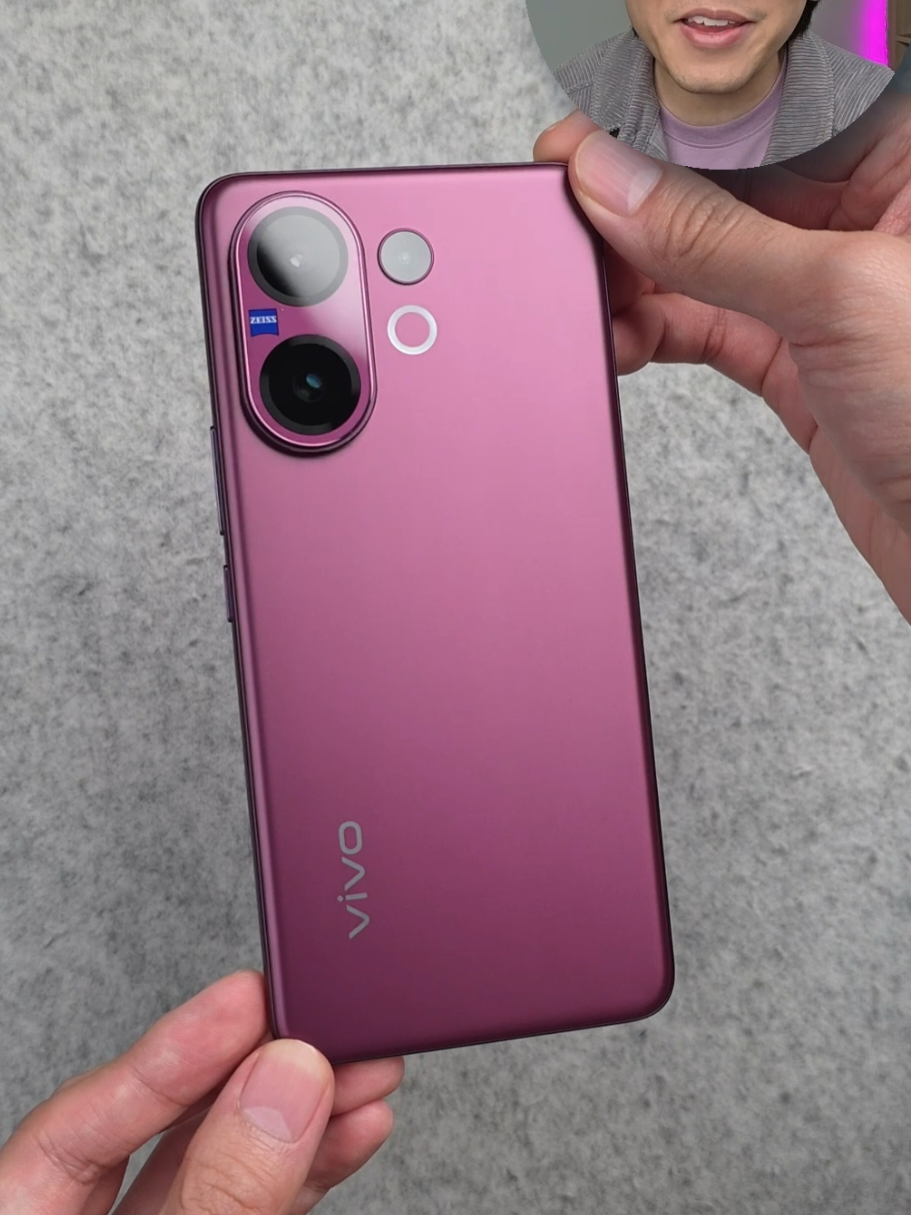 vivo V60 มือถือวีโว่รุ่นใหม่ ดีไซน์สวย อัปเกรดกล้องซูม ZEISS Super Telephoto 📸 #vivoV60 #เสิร์ฟช็อตโปรให้คนสวย #ZEISSPortraitSoPro