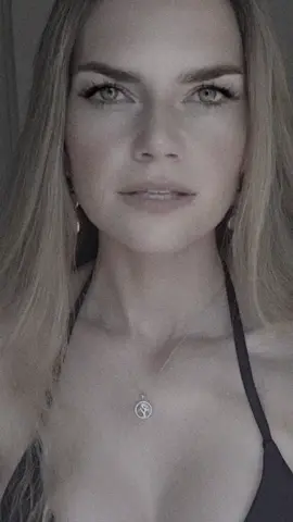 Ein Song von @Nebelkrähe🖤🇩🇪🖤  Wunderschön 🌟🖤🌟 Dies ist eine KI generierte Stimme und nicht meine.  #lipsync #song #followerstiktok #fyp #musiclover 
