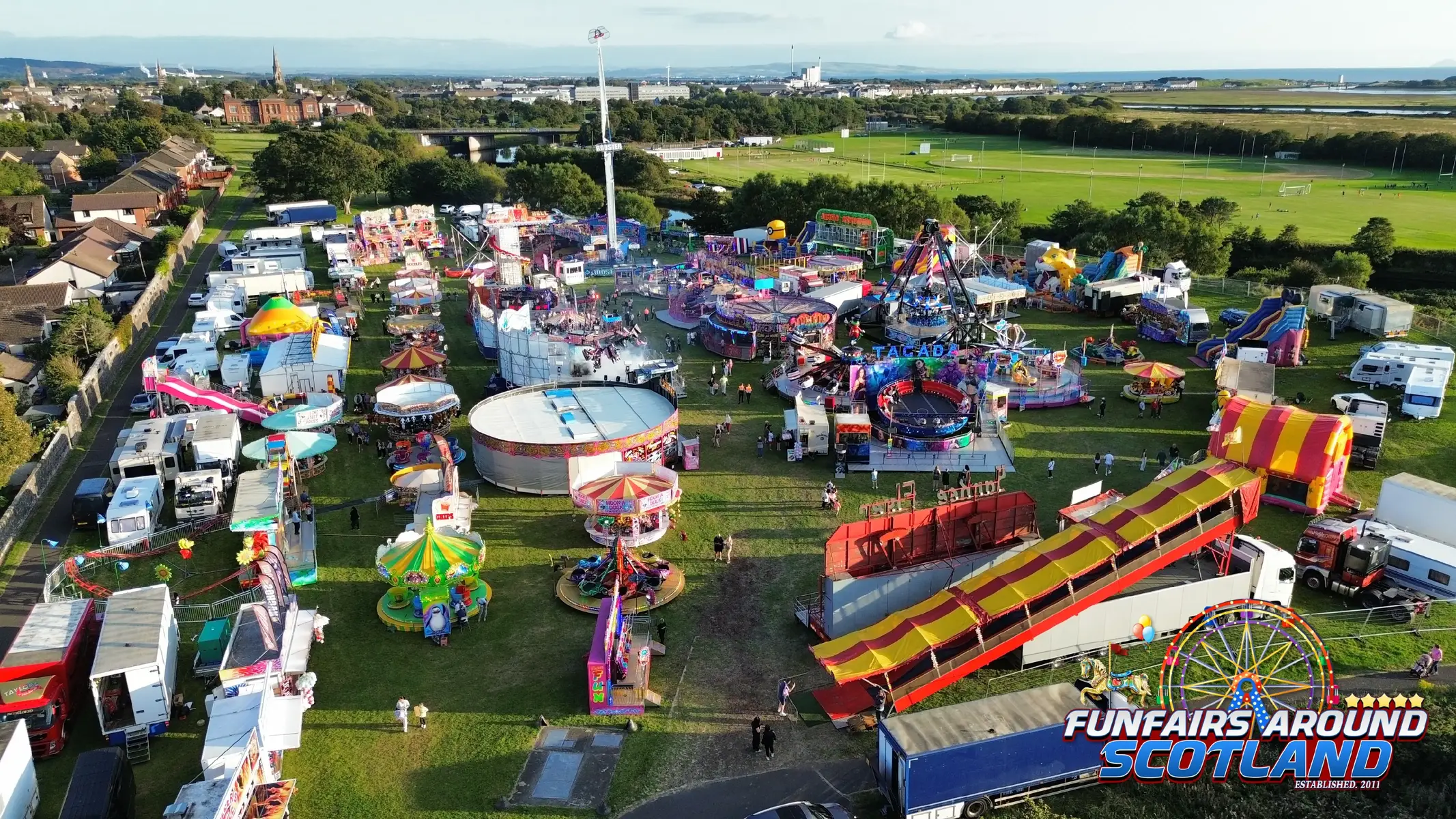 Irvine Marymass 2025🎡🎠🏴󠁧󠁢󠁳󠁣󠁴󠁿 What a fair this year 👌💯 Starchaser Waltzer, Star Fighter, Jumpin, Tagada, Speedbuzz Air Maxx, Equalizer Waltzer, Top Star, Air Raid, Midnight Express, Superbob, Booster, Twister, Miami, 4x Funhouse, Dragon Coaster,  2x big slides, Arcade, Bungee Trampolines, plenty of kids rides plenty for a munch Open at the Irvine Moor Thursday 6pm - 10pm Friday 6pm - 10pm  Saturday 12pm - 8pm  Cash or card