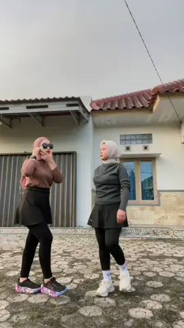Fyp ga nih @Ev~🌻 #pelarikonten #Running #fyppppppppppppppppppppppp 