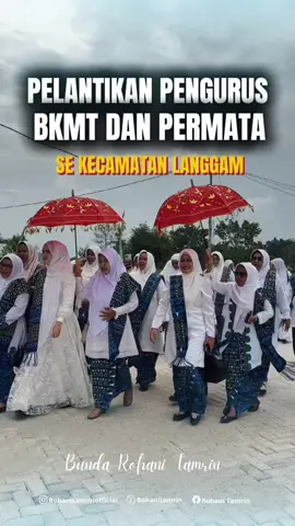Alhamdulillah, telah terlaksana dengan lancar pelantikan pengurus BKMT dan PERMATA se-Kecamatan Langgam. Semoga dengan amanah baru ini, para pengurus mampu menjadi teladan, penggerak kebaikan, serta membawa manfaat bagi masyarakat.