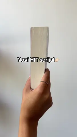 Stigla je nova senzacija od autorice #anahuang 😍 Čitaš? #hocuknjigu #books #BookTok 