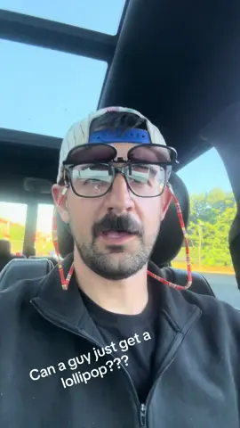 That bowl is fair game… #lollipop #doctorsoftiktok #question #situation #whytho 