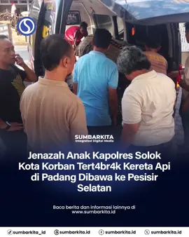 Nabila Khairunisa, satu dari dua siswi SMAN 10 Padang yang tew45 setelah mobil yang mereka tumpangi ditabr4k kereta api, merupakan anak Kapolres Solok Kota, AKBP Mas’ud Ahmad. Pantauan Sumbarkita di lapangan, jenazahnya disalatkan di Masjid Muhajirin, Kubu Dalam Parak Karakah, Kecamatan Padang Timur, Kota Padang, dekat rumah duka. Kapolresta Padang, Kombes Apri Wibowo, yang melayat di rumah duka, mengatakan bahwa jenazah Nabila akan dibawa ke Kambang, Kecamatan Lengayang, Pesisir Selatan, kampung ibunya. Apri mengatakan bahwa dari tujuh siswa SMAN 10 Padang yang berada dalam mobil Honda Brio yang dit48rak kereta api di Jati Koto Panjang, Kecamatan Padang Timur, Kamis (21/8/2025), dua di antaranya tew4s, salah satunya Nabila. Ketika ditanya kronologi peristiwa tersebut, Apri mengatakan bahwa pihaknya belum bisa memberikan keterangan karena Kasatlantas sedang mengumpulkan data. #sman10padang #kecelakaan #pesisirselatan #padangsumbar #padang 