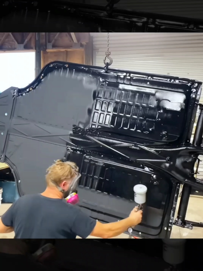 Behind Decades of Rust and Grime, a Silent legend Has begun to Rise. Part 2 #building #build #musarestore #contruction #transformation #truck #besvydyres #buildcar 