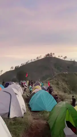 #pendakigunung #pendakiindonesia #pendaki #pendakifomo 