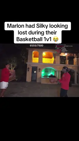 Marlon had Silky looking lost during their Basketball 1v1 😭#silky #viral #streamer #marlon #fyp 