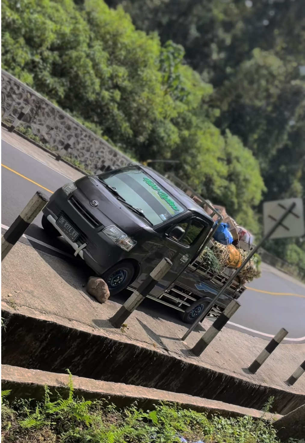 Akhir akhir ini ketua jarang bikin konten soalnya ketua lagi sibuk di @Mountanagarden jangan lupa mampir ya👋🏻 #lombok #lombokviral #sembalun #pickup #sayurbalap #viral #granmaxpickup 