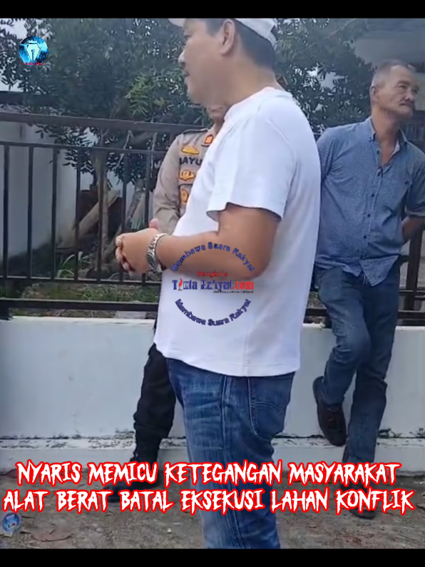Nyaris Memicu Ketegangan Masyarakat Alat Berat Batal Eksekusi Lahan Konflik. @kementerian.atrbpn  #mafiatanah  #kotabengkulu  #provinsibengkulu 