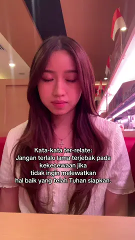 Kamu boleh mengalami kekecewaan tapi jangan berlarut-larut karna Tuhan telah mempersiapkan yang terbaik untukmu 🤍