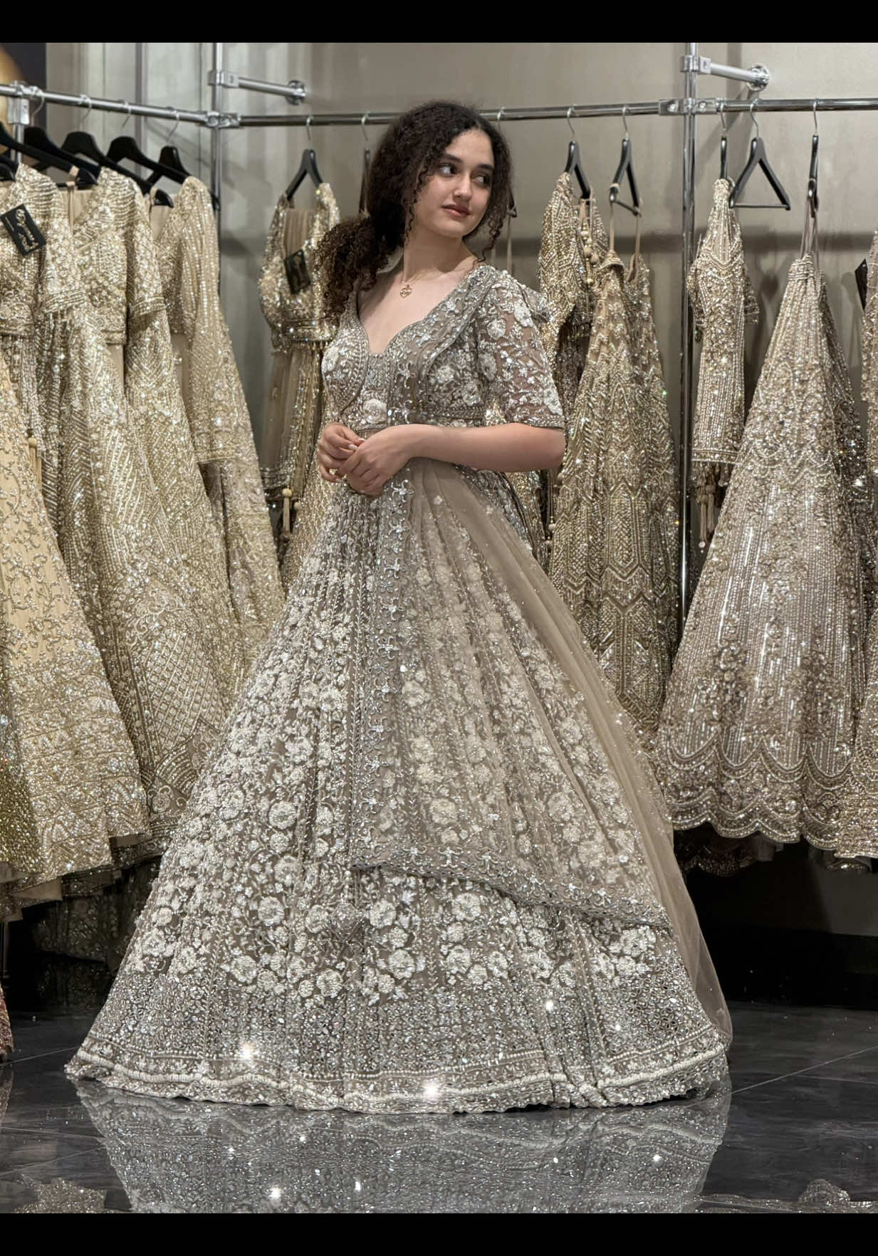 Eye catching and elegance at once 🥰🥰🥰🥰🥰 #lehenga #foryou #wedding #shaadiseason #Love 