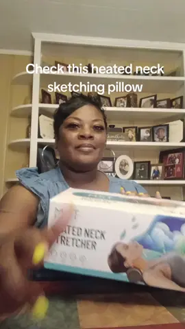 This heated neck  pillow.Is everything it heats up fast 🥵 a must buty#tiktokshop #heatpillow #pillow #pillowchallenge #creatorsearchinsights 