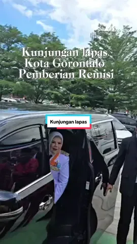 Alhamdulillah, saya berkesempatan hadir dalam kunjungan ke Lapas Kota Gorontalo sekaligus menyaksikan momentum penting pemberian Remisi bagi warga binaan. Remisi bukan hanya sekadar pengurangan masa tahanan, tetapi juga bentuk penghargaan atas upaya memperbaiki diri, menaati aturan, dan menunjukkan perubahan positif selama menjalani pembinaan. Ini adalah wujud nyata bahwa negara selalu memberikan ruang harapan, kesempatan kedua, serta motivasi untuk melangkah ke arah yang lebih baik. Semoga remisi yang diberikan hari ini benar-benar menjadi dorongan untuk terus berbenah, kembali ke tengah masyarakat dengan semangat baru, serta mampu memberikan kontribusi positif bagi keluarga, lingkungan, dan bangsa. 🌸✨ #KunjunganLapas #Remisi2025 #KotaGorontalo #HarapanBaru