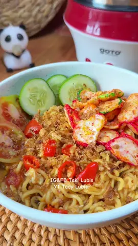 Mie nyemek  Panci yang aku pakai ini dari @GOTO Living panci yg multifungsi cocok untuk anak kuliahan  Jangan lupa di Co ya teman-teman 😊🙏 #masakannusantara #masakan #fyp #masakanenak #masakansimple 