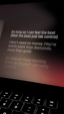 Cheap Thrills - Sia #cheapthrills #sia #lyrics #fyp #applemusic 